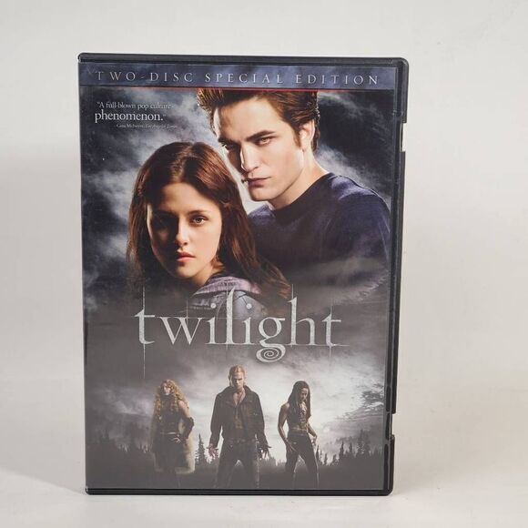 Twilight (2008 Film) 2 Disc SE [DVD] - Picture 1 of 4